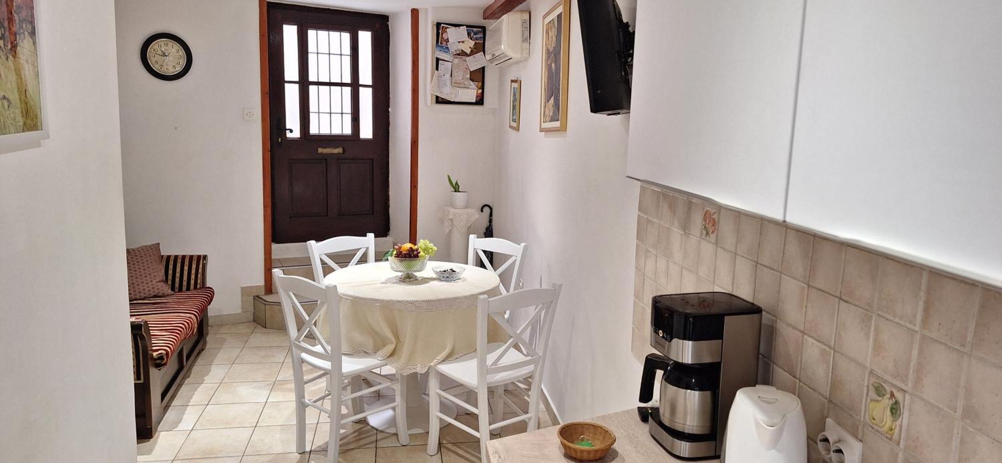 Apartment Crocant House *